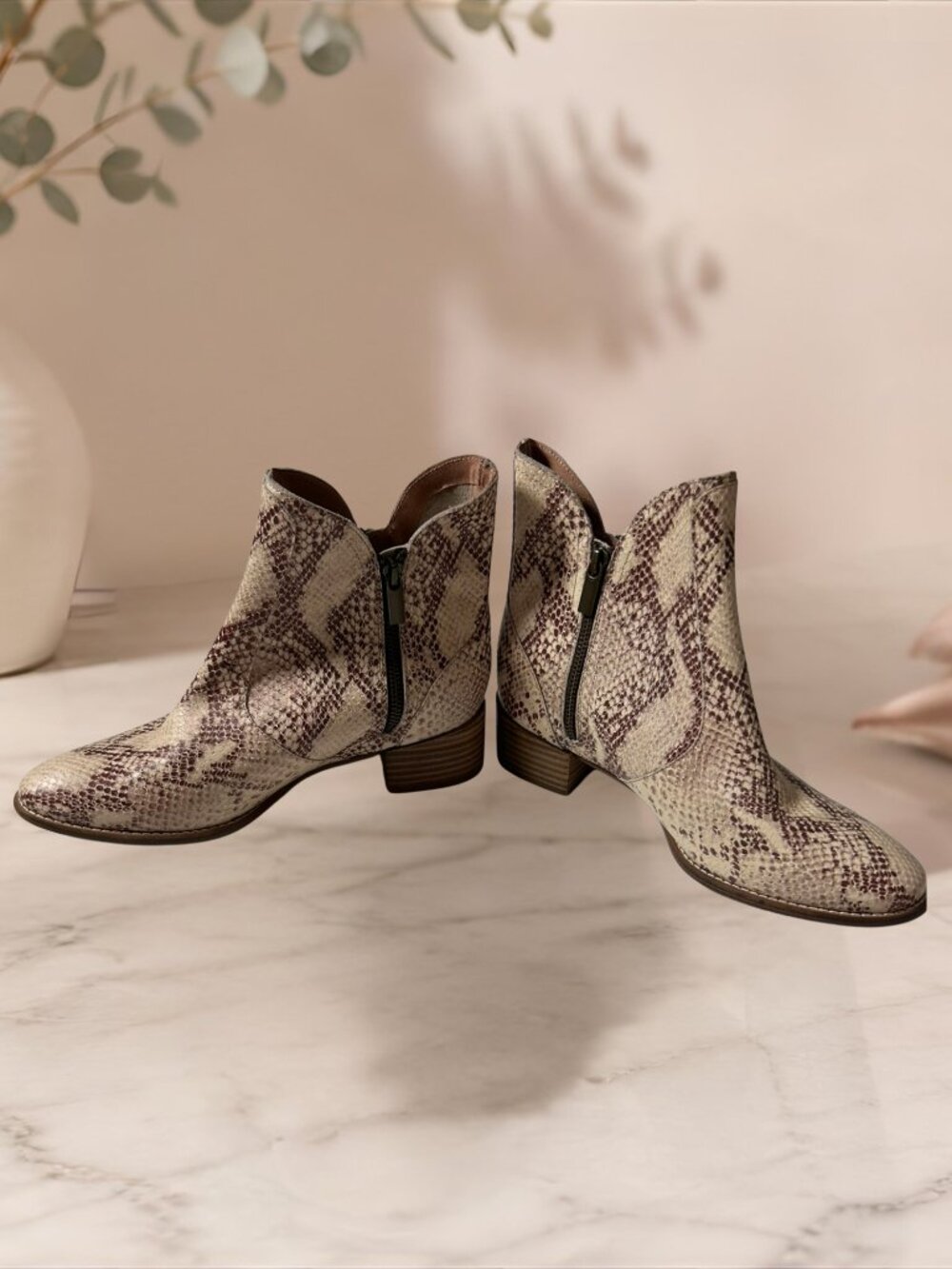 Seychelles For The Occasion Snake Print Leather Ankle Boots Size 10
